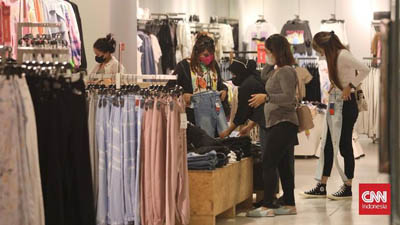 Menkes Sebut Ada Ribuan Orang Positif Covid-19, Tapi Cuek dan Tetap ke Mal